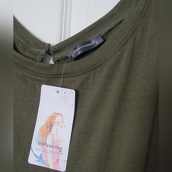 NWT! Green Romper - Small - Picture 5 of 5